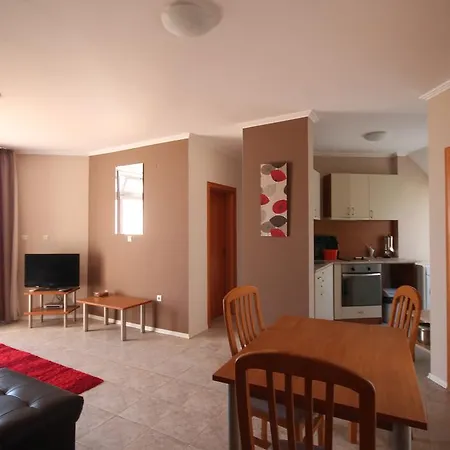 شقة New Estate In Vega Village *